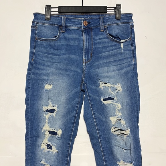 American Eagle Super Stretch Distressed Hi-Rise Denim Jegging Size 8 Short - Picture 2 of 11